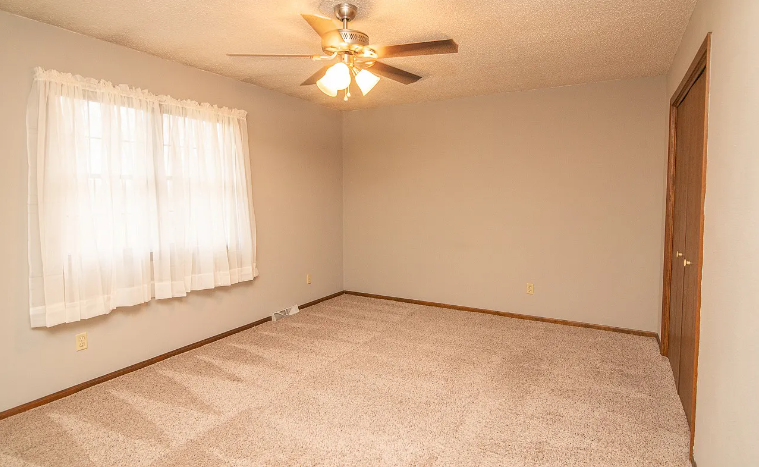 832 S Tree Dr #NA - Photo 3 of 13