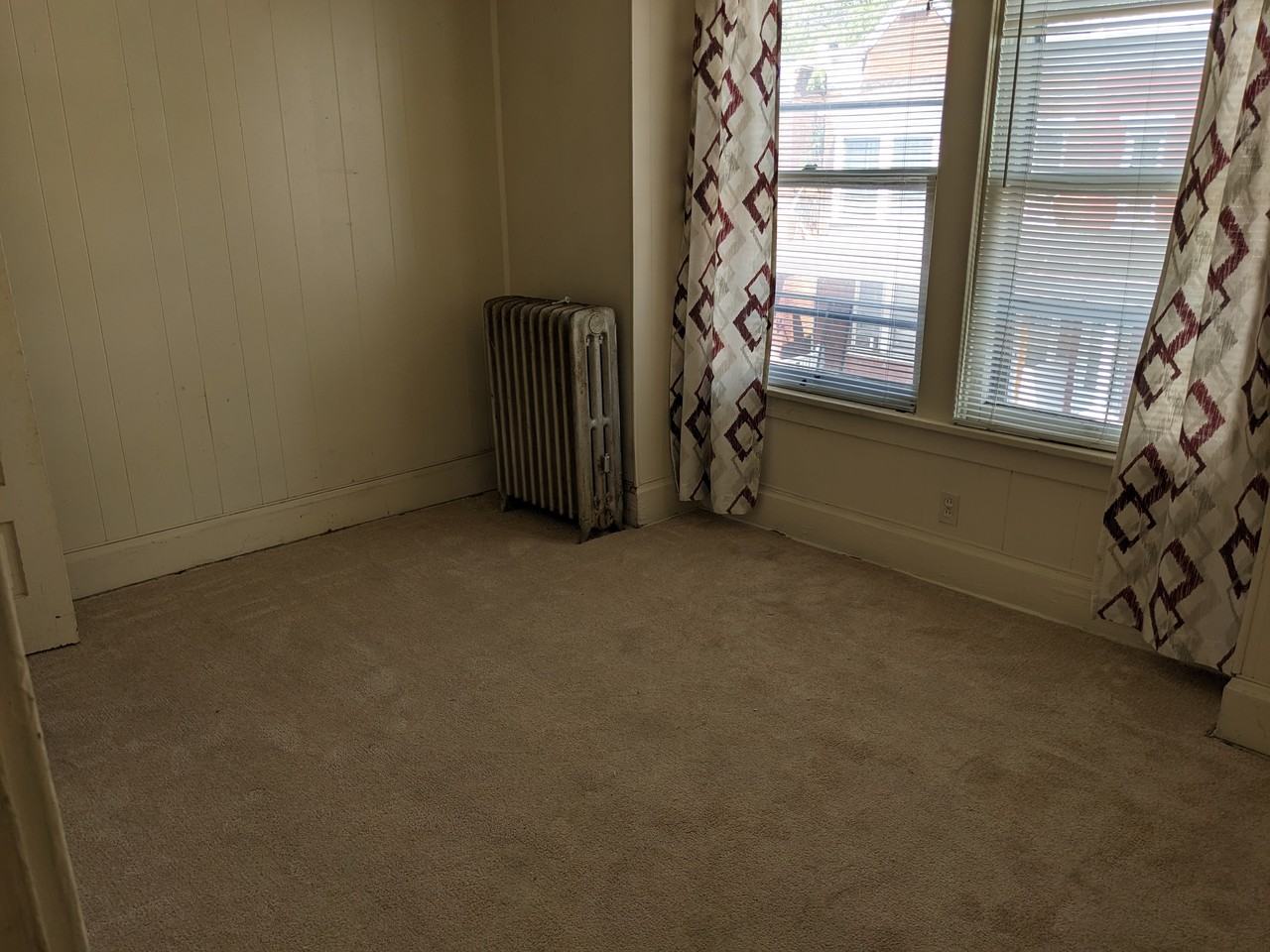 1949 Zarker St #NA - Photo 2 of 8