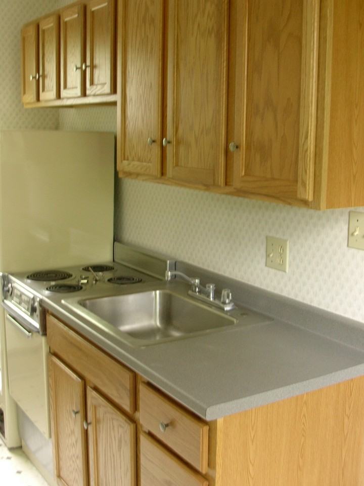 749 South Millvale Avenue #4 - Photo 4 of 18