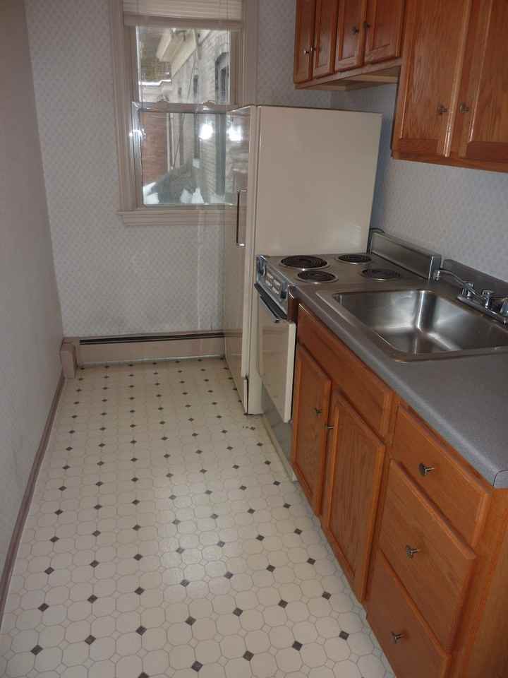 749 South Millvale Avenue #4 - Photo 7 of 18