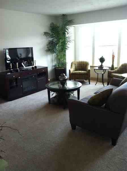 Sunpointe Town Homes - Photo 3 of 11