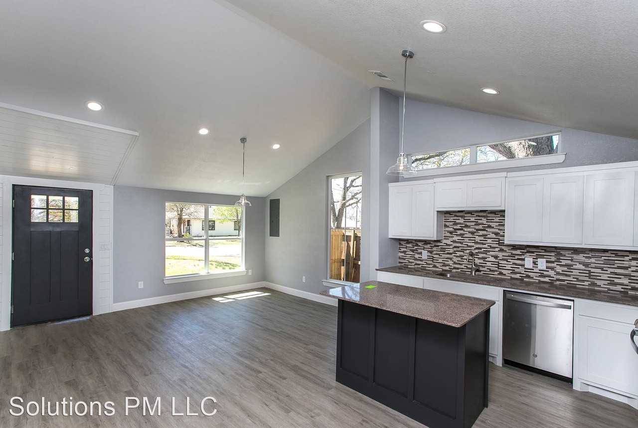 1803 W Hull St - Photo 3 of 38