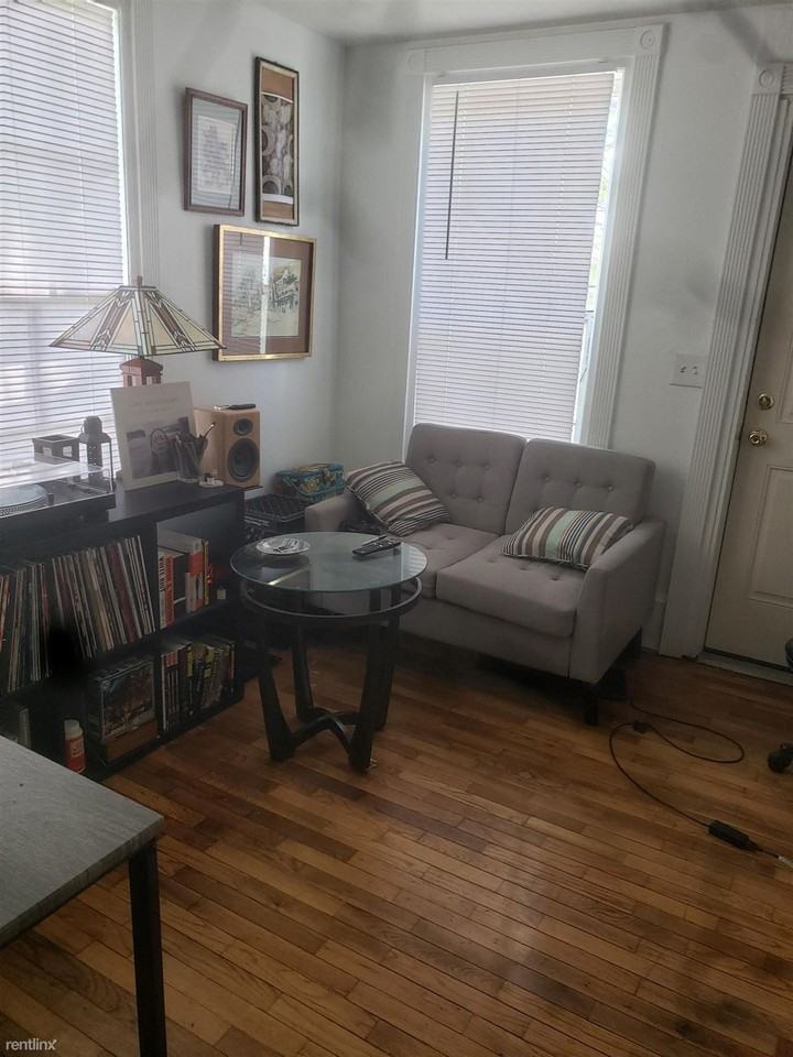 409 S Huron St - Photo 2 of 7