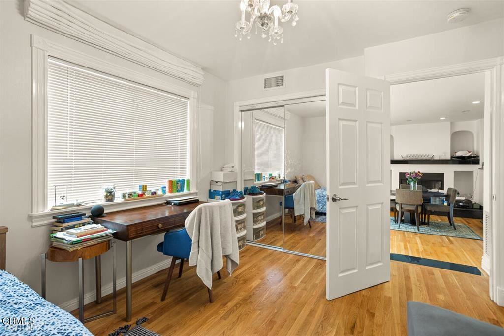 4900 Crown Ave - Photo 2 of 12