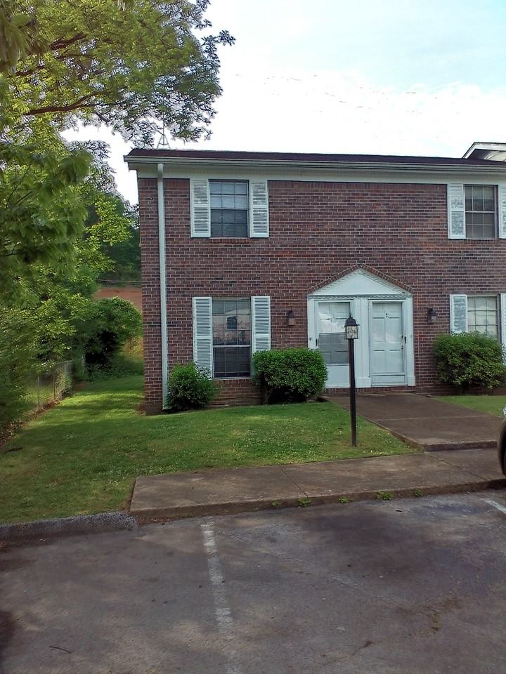 2406 Lyndon Avenue - Photo 2 of 37