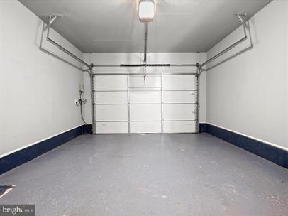 140 Castle Hill Dr - Photo 3 of 50