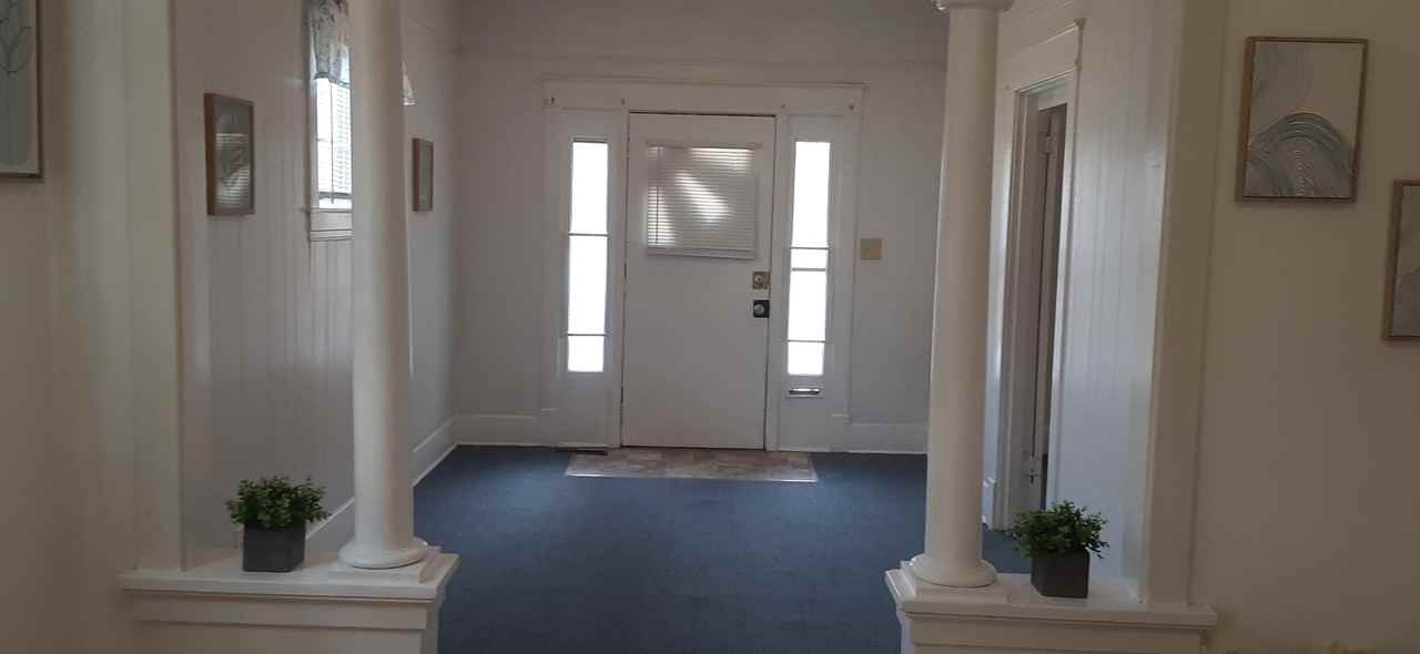 1831 Greenwood Avenue - Photo 3 of 20