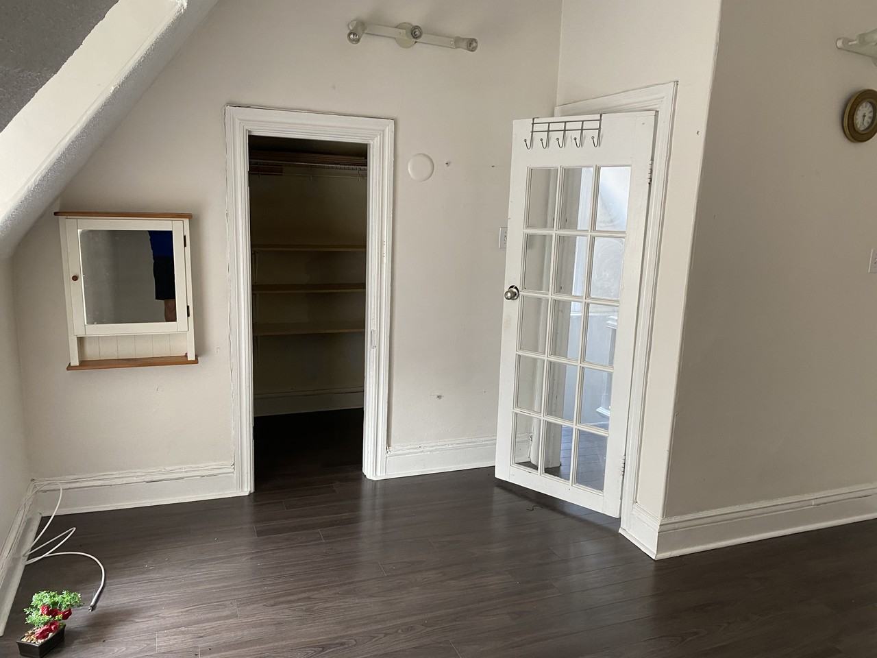 537 McLeod Street #4 - Photo 2 of 11