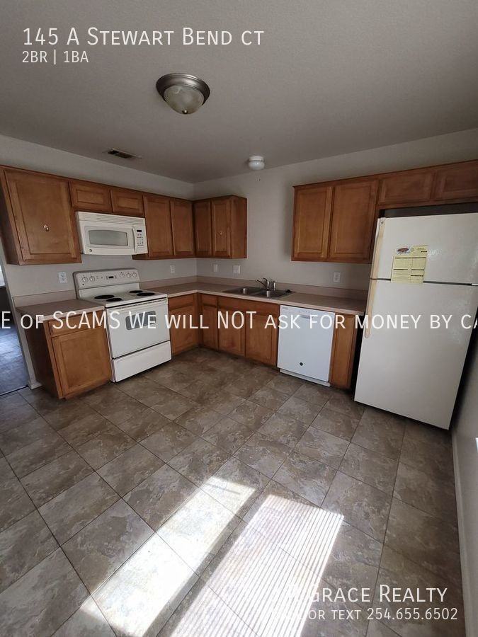 145 Stewart Bend Ct Apt A - Photo 3 of 12
