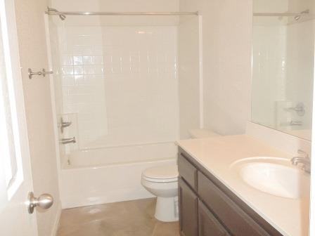 2904 Starlight Dr - Photo 3 of 9