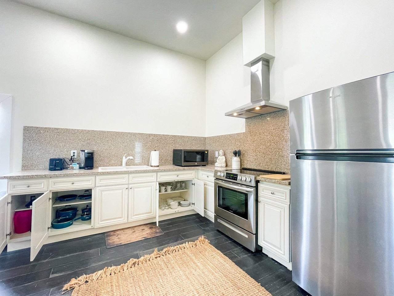 Martin Luther King Jr Boulevard - Photo 4 of 18