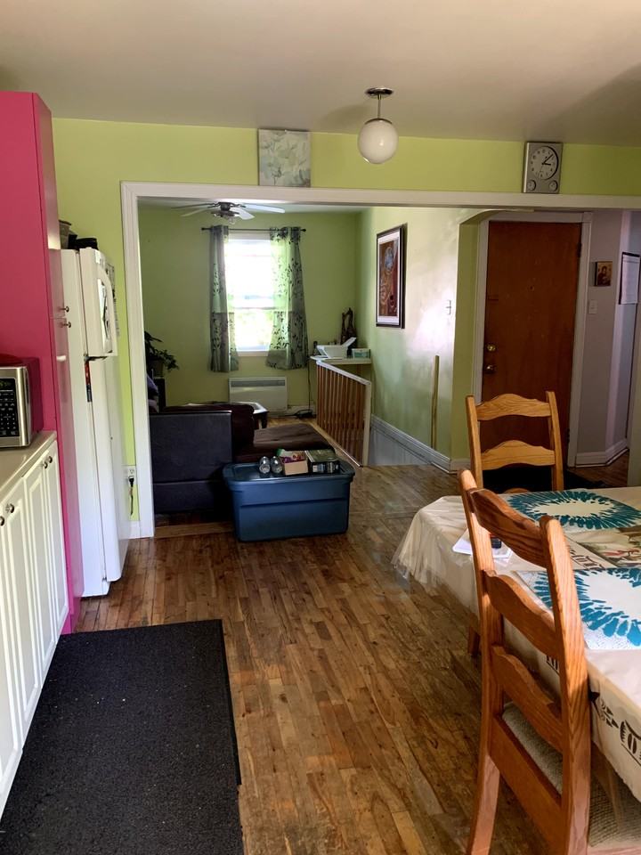 1047 Rue Jean-Béliveau - Photo 3 of 38