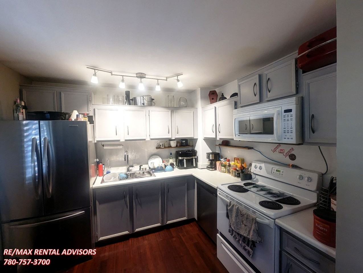 210 Woodbridge Way - Photo 2 of 9