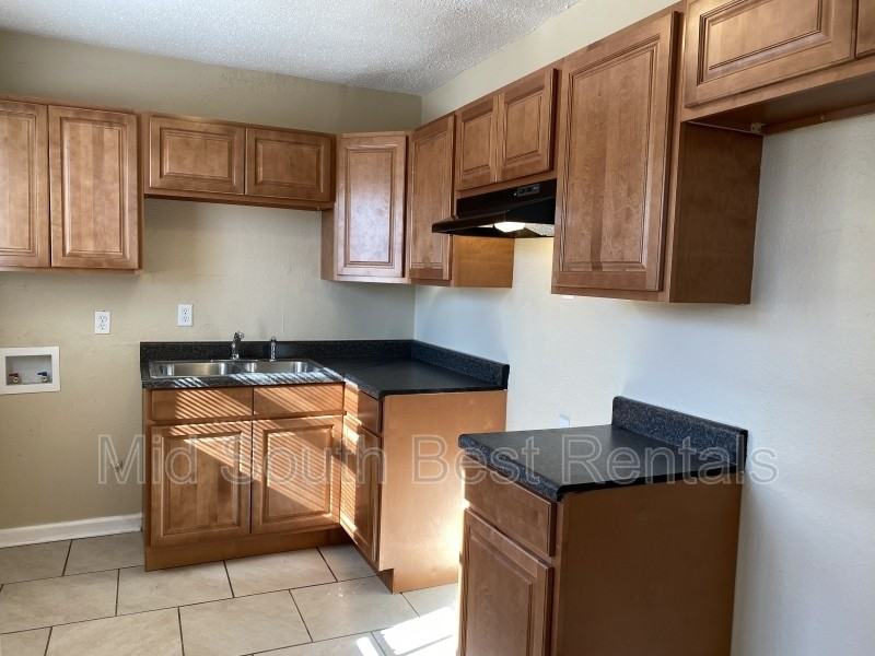 2699 Durby Cir - Photo 3 of 7