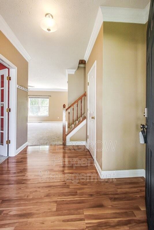 1047 Andrew Ct - Photo 6 of 50