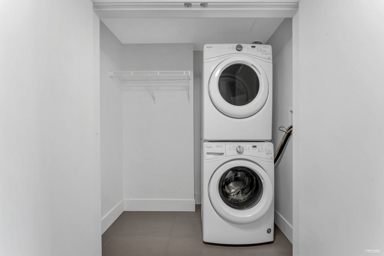 680 Seylynn Crescent #1207 - Photo 4 of 15