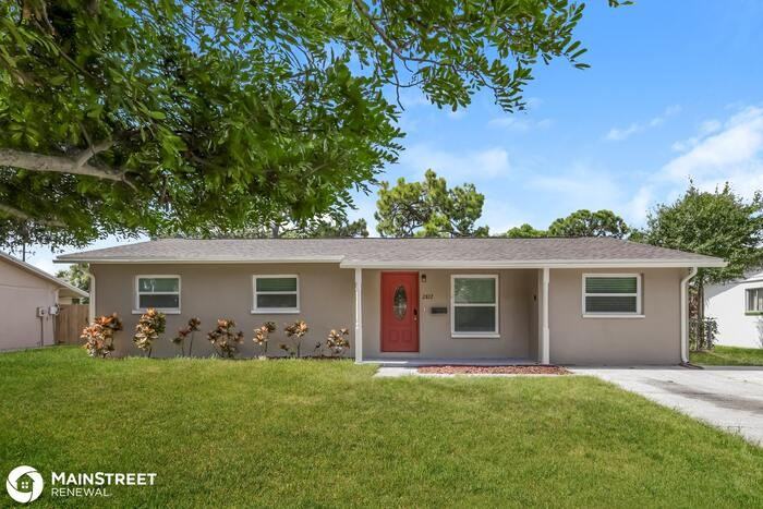 2812 47th Ave S - Photo 2 of 17