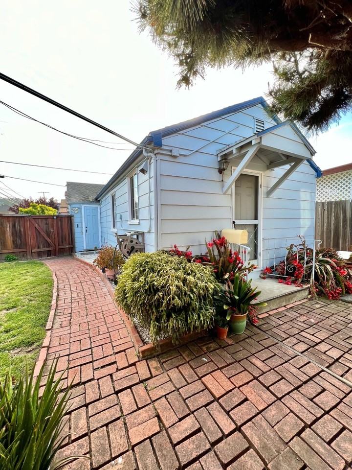 201 Elder Ave - Photo 2 of 10