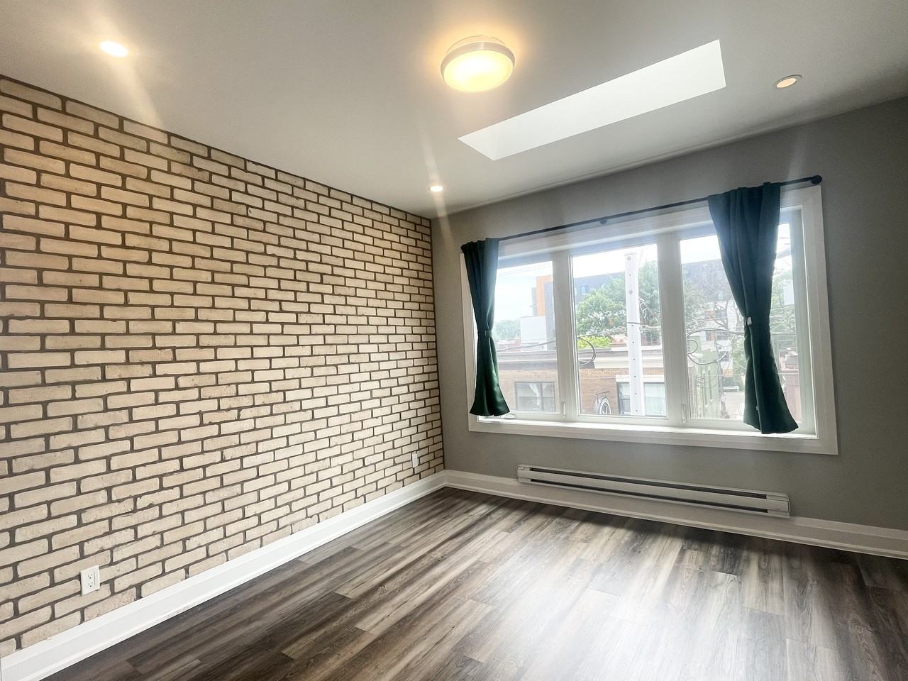 301 Barton St E, Hamilton, ON L8L 2X4 Apartment for Rent PadMapper