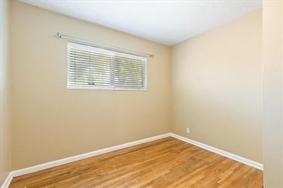 1425 W Riverside Cir - Photo 2 of 30