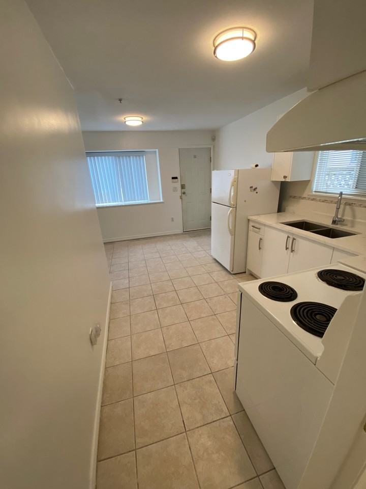2738 Ward Street - Photo 3 of 5