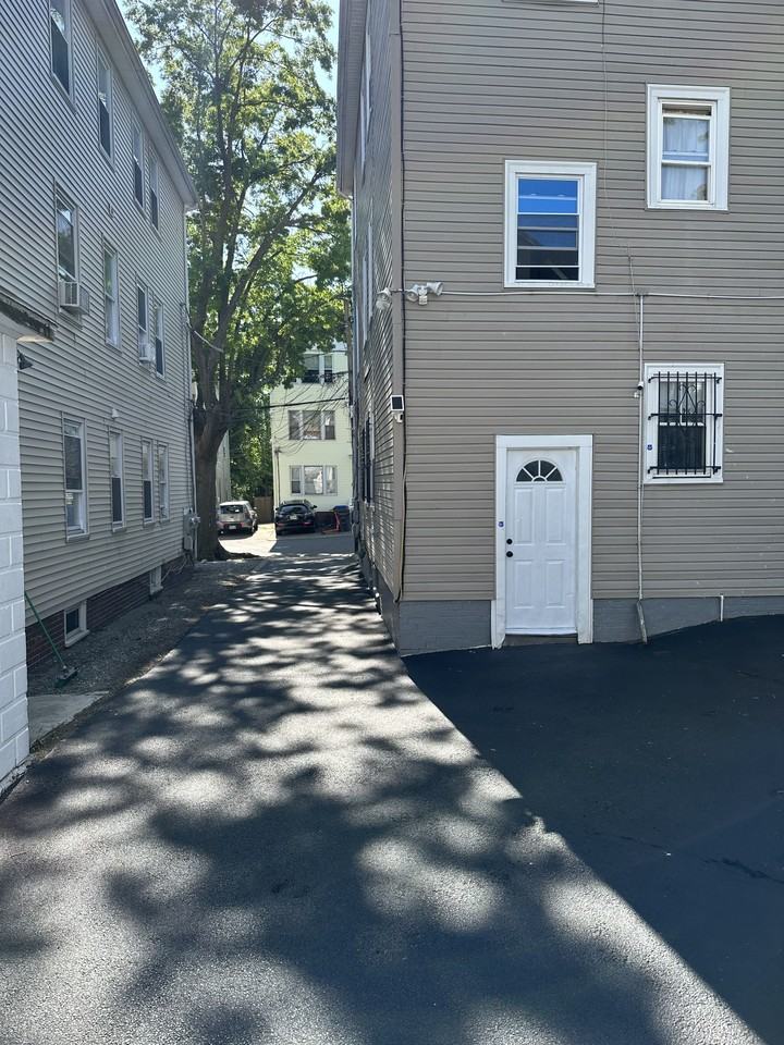 22 Richter St #1 - Photo 3 of 26