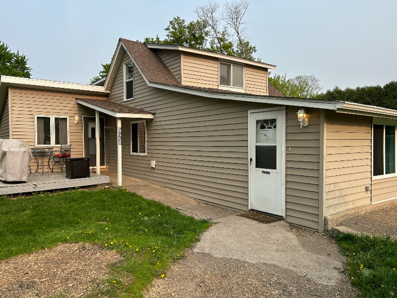 928 1st St - Photo 2 of 39