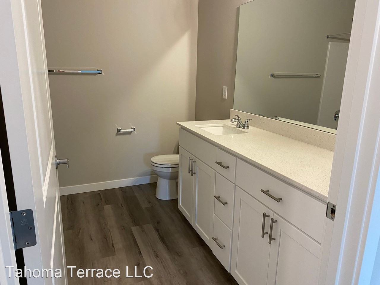 14525 Tahoma Blvd SE - Photo 2 of 20