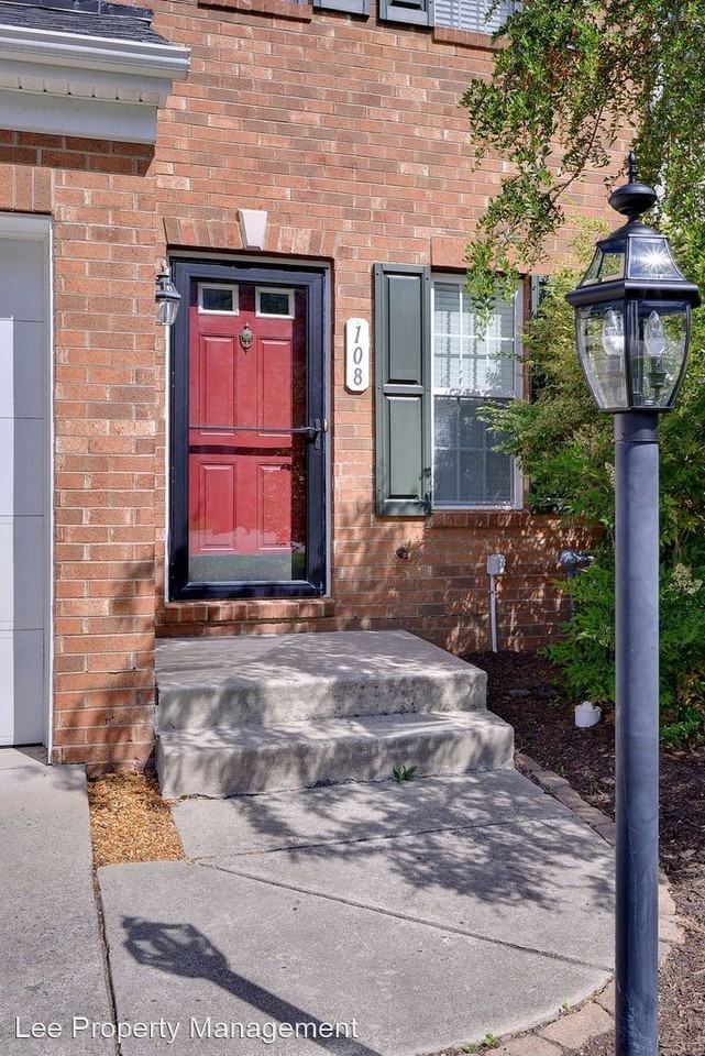 108 Daniels Dr - Photo 2 of 38