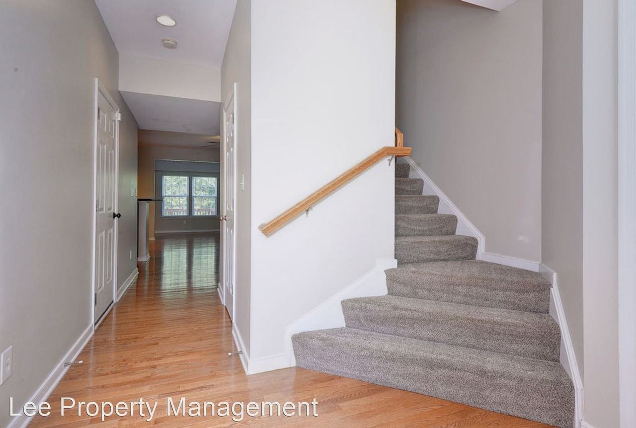 108 Daniels Dr - Photo 3 of 38