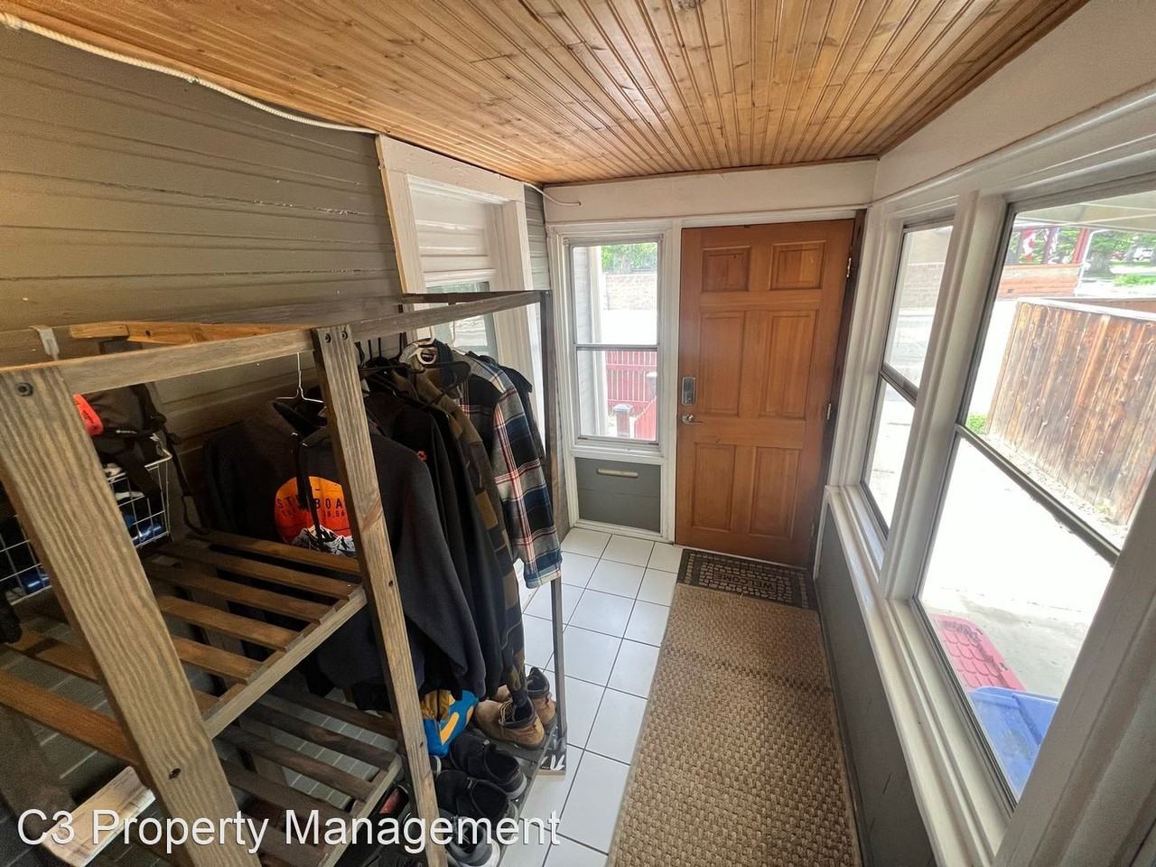 104 S Shields St - Photo 3 of 16