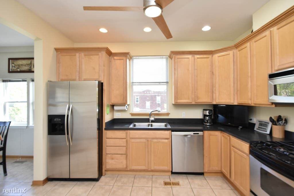 3905 N Francisco Ave #7 - Photo 2 of 21