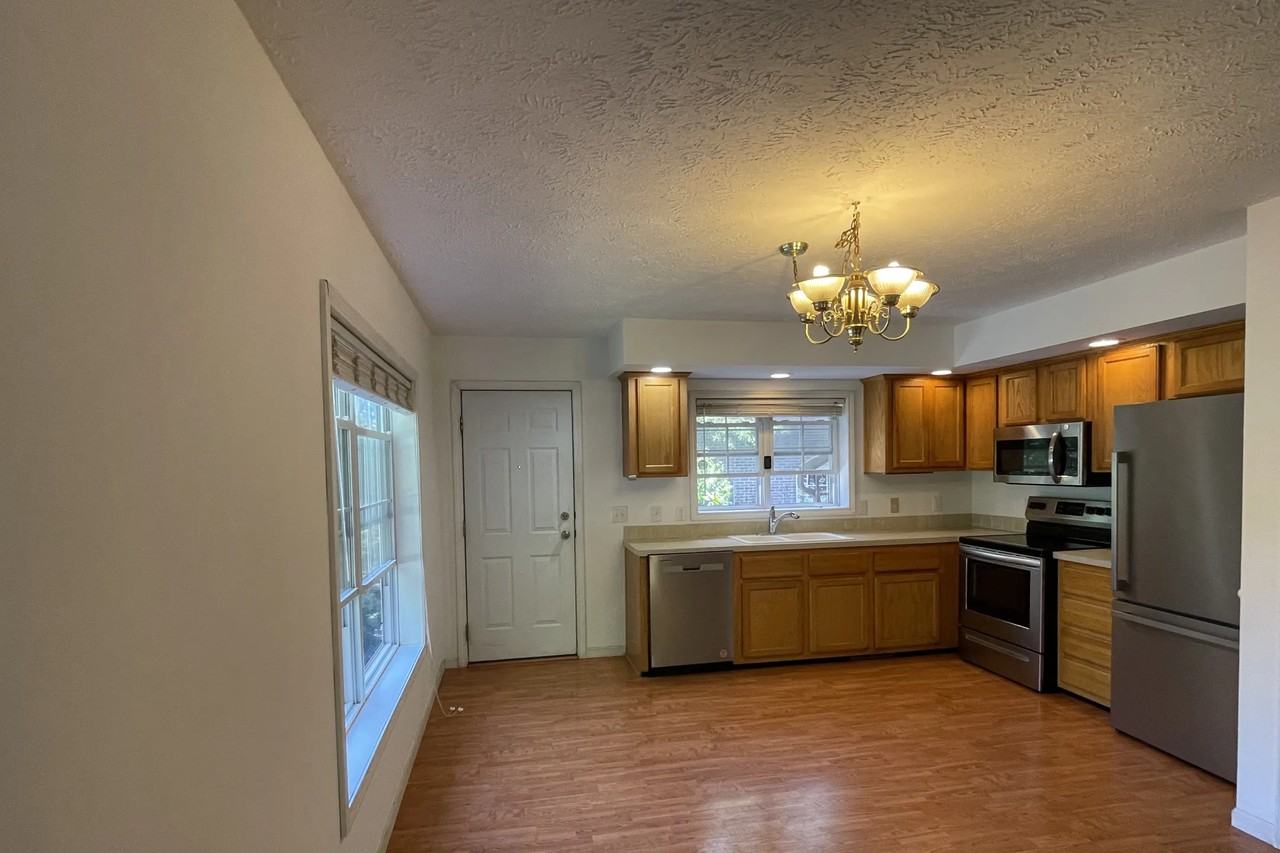 6020 Indianola Ave - Photo 3 of 14