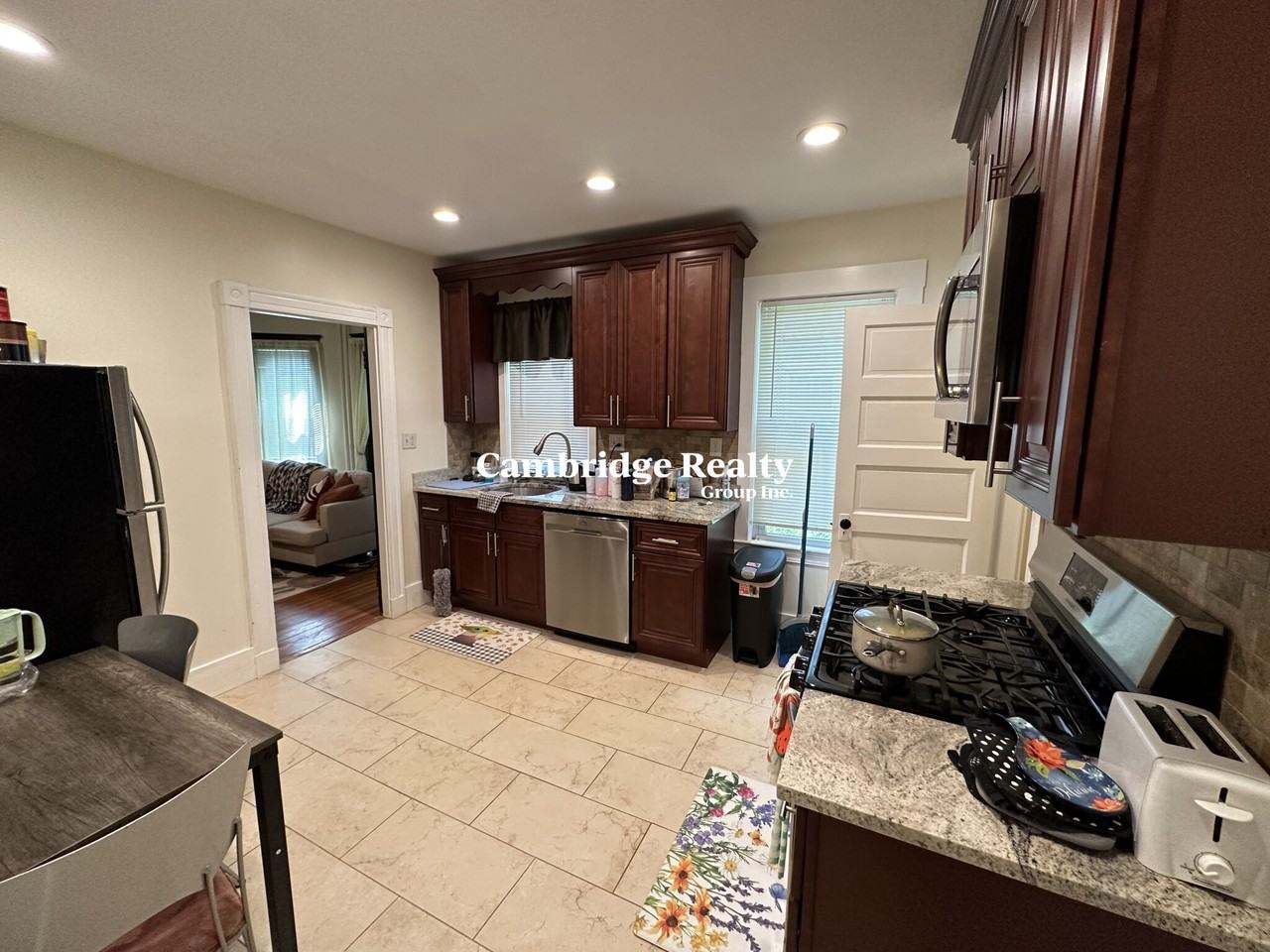 11 Ashland St #1 - Photo 2 of 16