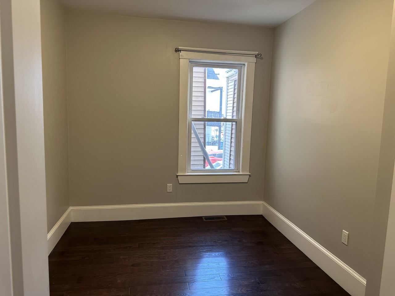 183 Chelsea St #1 - Photo 3 of 9