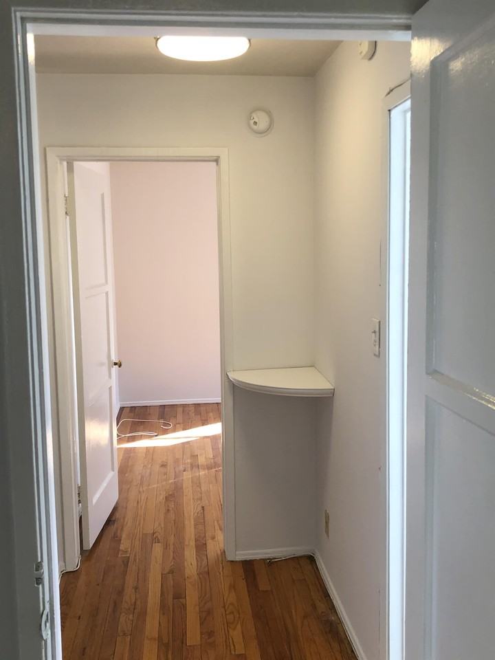2453 Silver Lake Blvd #2453B - Photo 6 of 37