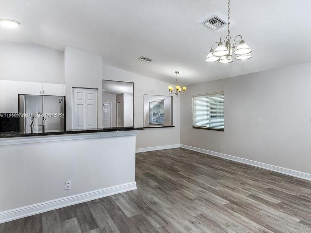 1213 Southwest 46th Way - Photo 3 of 18