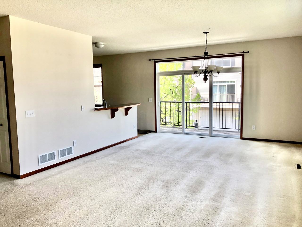 11777 Emery Village Dr N - Photo 2 of 7