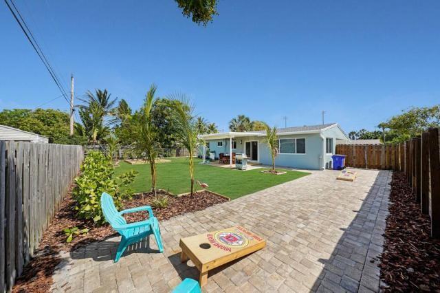 431 Se 4th St - Photo 2 of 39