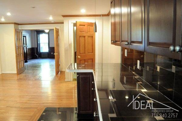 364 Macon St - Photo 3 of 4