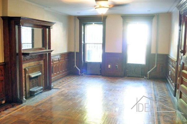 364 Macon St - Photo 2 of 4