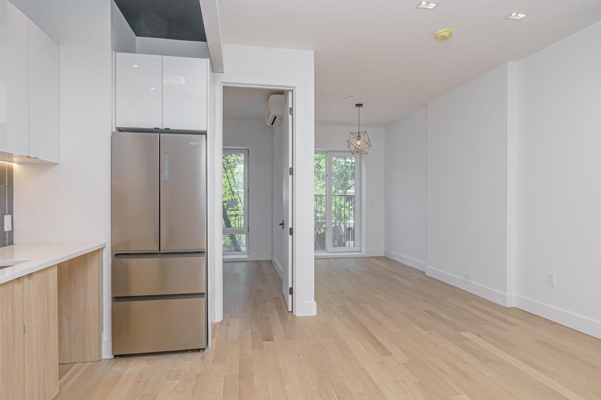 987 Bedford Ave #4B - Photo 3 of 14