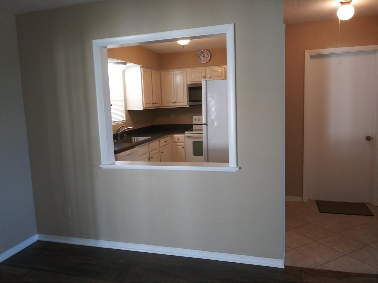 32 Oakview Cir #1 - Photo 5 of 15