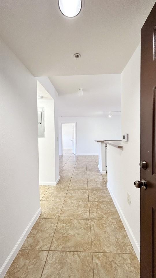 191 Sw Palm Dr #191-103 - Photo 3 of 36