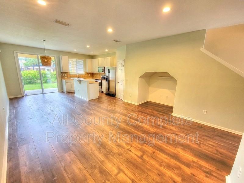 2311 Red Moon Dr - Photo 5 of 28