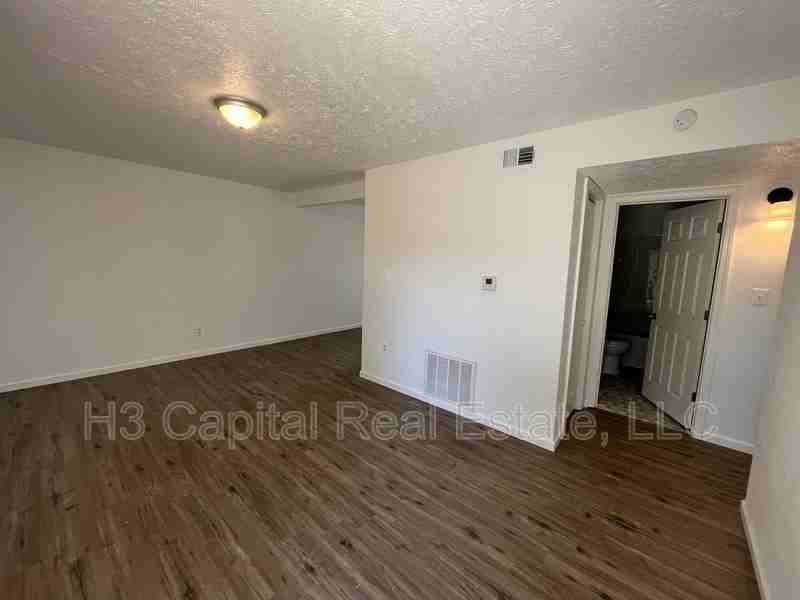 892 Haller St #1 - Photo 3 of 11