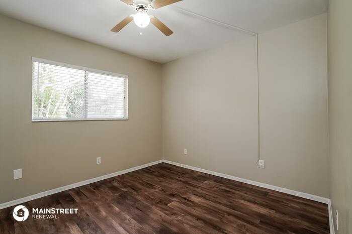 22 Thoroughbred Dr - Photo 3 of 16