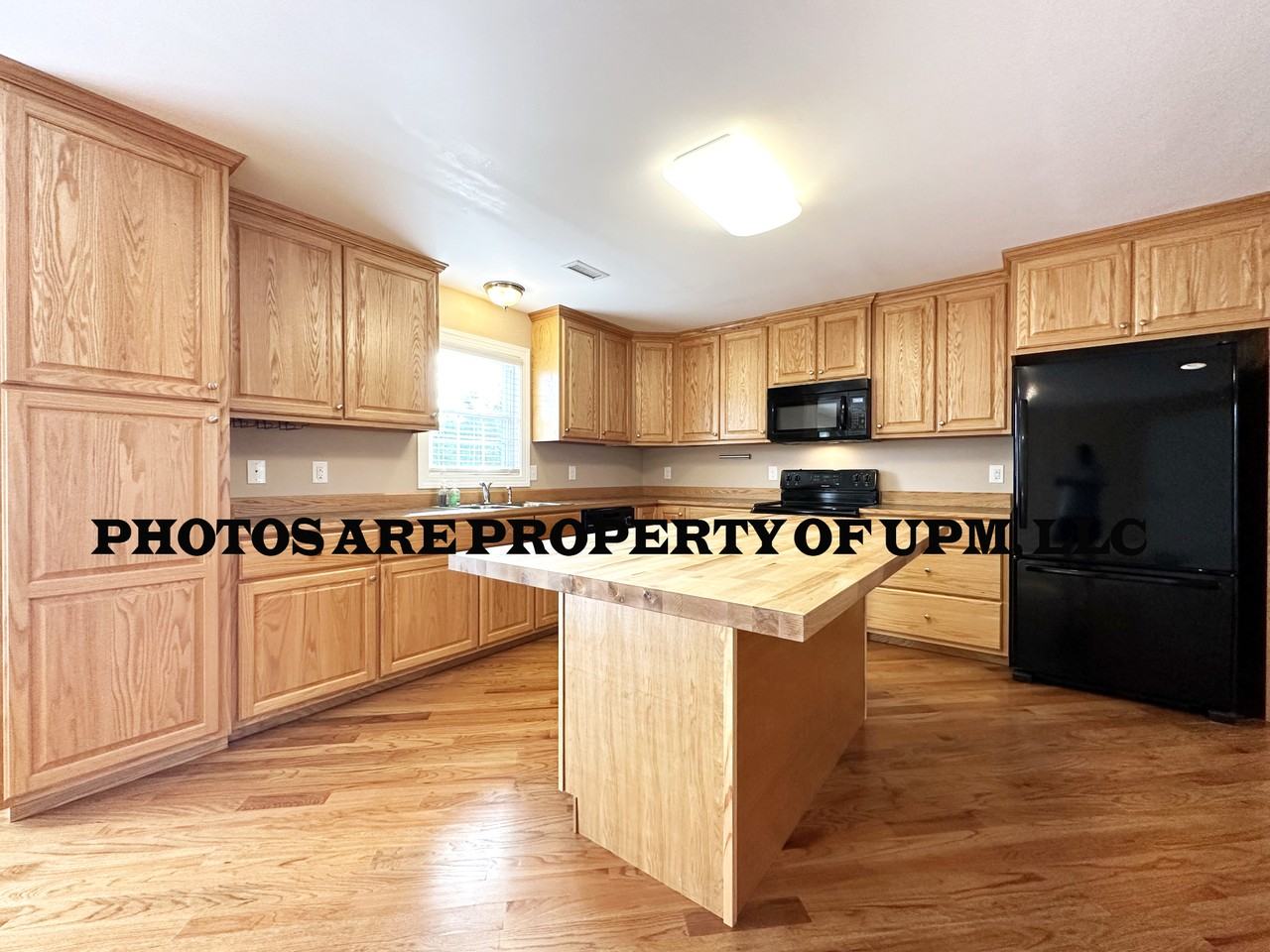 5391 Stonegate Farm Drive - Photo 3 of 12