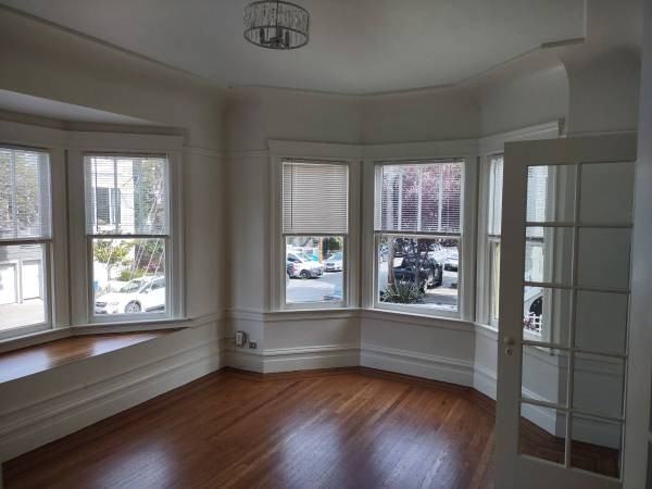 191 27th St #191 - Photo 3 of 13