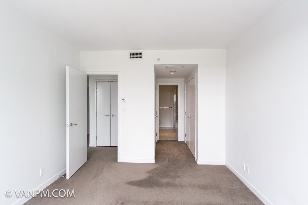 River Green (Building C) - Photo 2 of 21